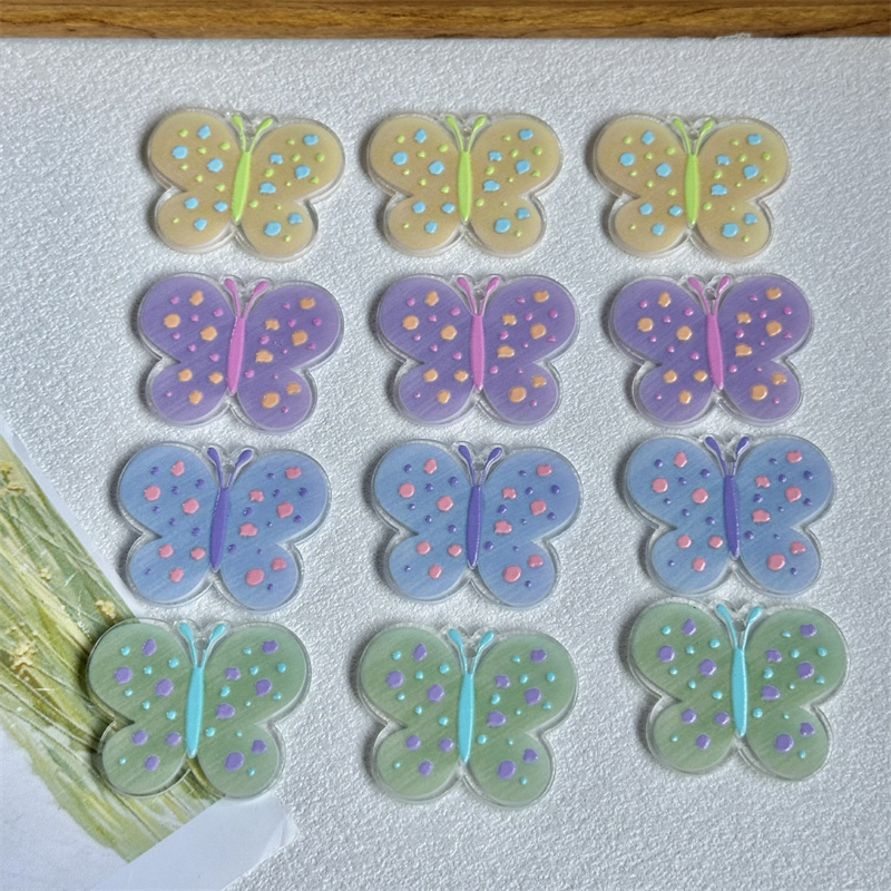 Body Jewelry Wholesale - ขายส่ง 50 ชิ้น/ล็อต ลูกปัดอะคริลิกลายพิมพ์สีสันรูปสัตว์ การ์ตูน ผีเสื้อ