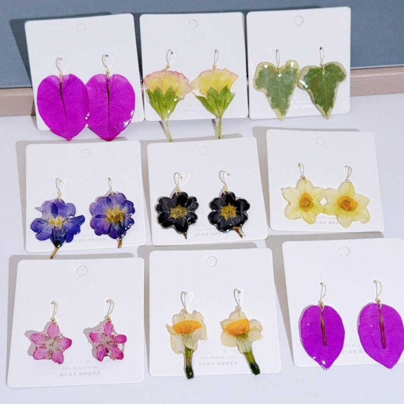 Body Jewelry Wholesale - ต่างหูดอกไม้จริงจากชุด Natural Plant Series ทำด้วยมือจากเรซิ่นอีพ็อกซี่ ต่างหูดอกไม้กดแห้ง