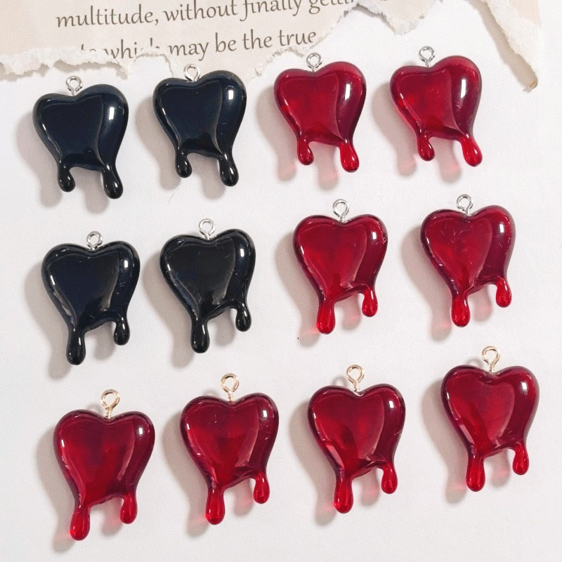 Body Jewelry Wholesale - ขายส่ง 50 ชิ้น/ล็อต ลูกปัดเรซิ่นรูปหัวใจพิมพ์ลายการ์ตูนหลากสี พร้อมห่วง สำหรับทำเครื่องประดับเสื้อผ้าและเครื่องประดับผม