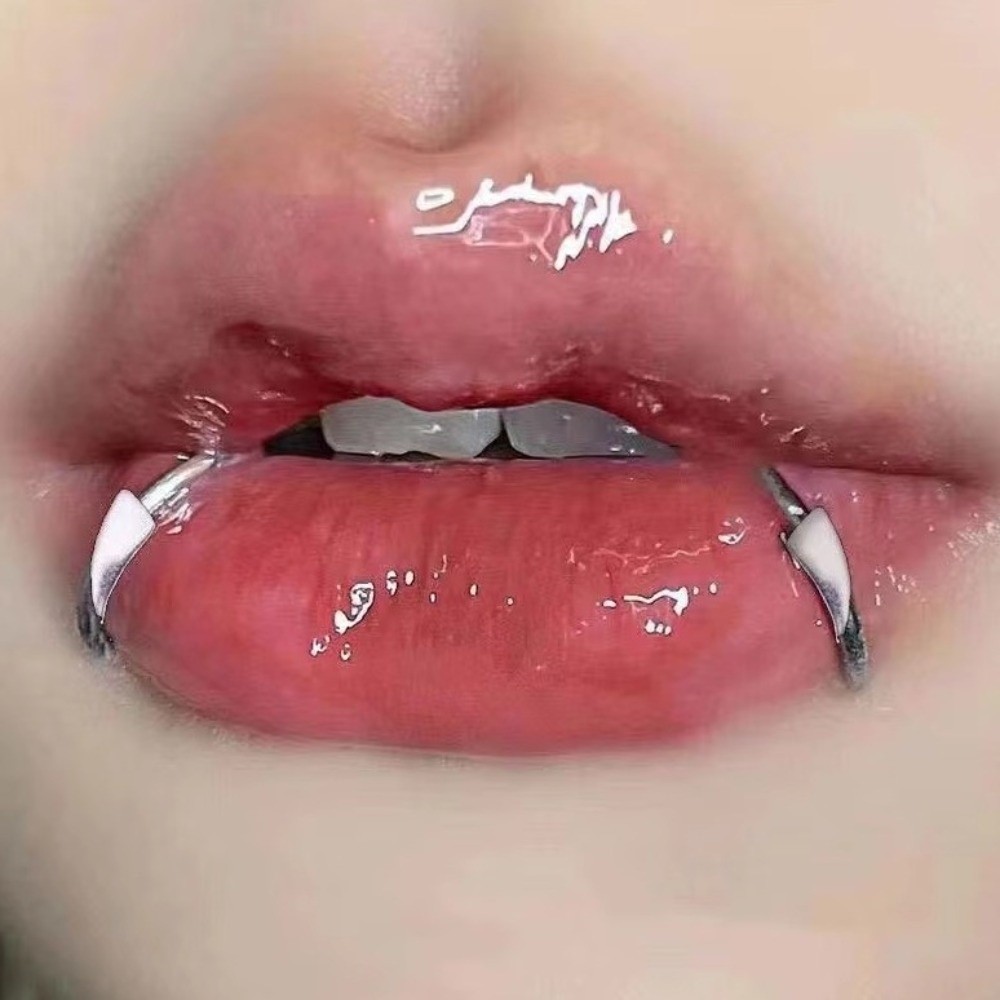 Body Jewelry Lip Ring - ชุดแหวนริมฝีปากปลอมแบบโอเวอร์ไซส์ 2 ชิ้น/ชุด ทำจากสแตนเลสสตีลสีทอง ไม่ต้องเจาะริมฝีปาก สีเงิน