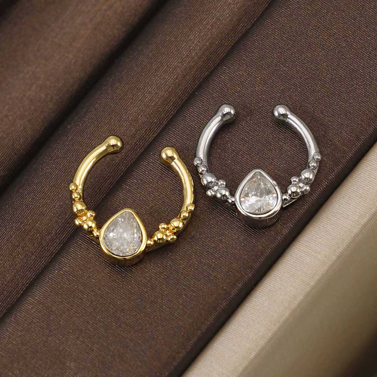 แหวนคลิกเกอร์สำหรับเจาะจมูก ทำ - Body Jewelry Septum บทวิจารณ์และราคา