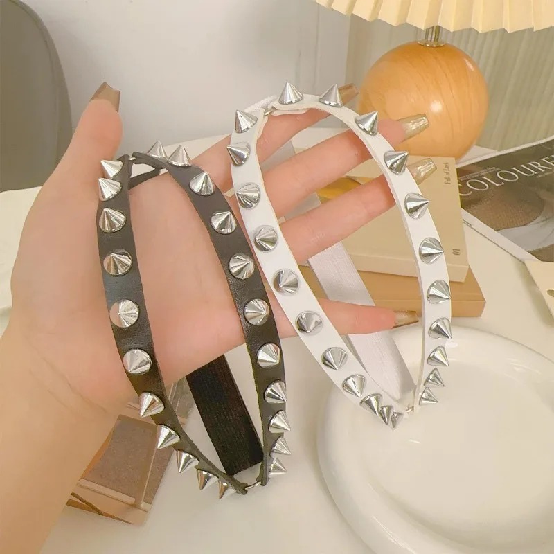 สายรัดต้นขาแบบมีหนามแหลมสองแถว - Body Jewelry Thigh Chain บทวิจารณ์และราคา